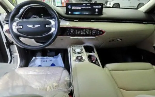 수원국산자동차 GV70 2.5T 가솔린 2WD 매물 사진 18 - 2023/12 13,415km